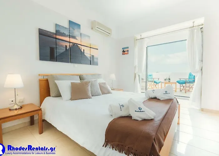 Dreams Villa