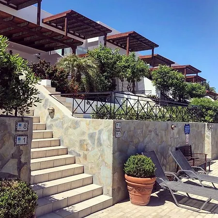 Dreams Villa